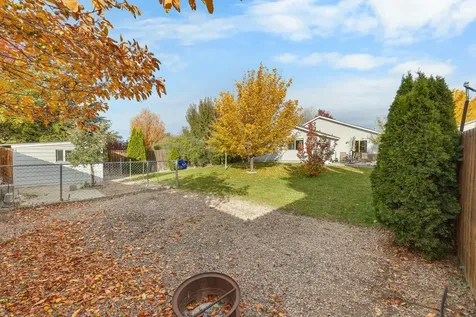 2927 NW 8th Street Redmond OR 97756