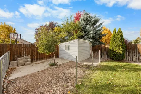 2927 NW 8th Street Redmond OR 97756