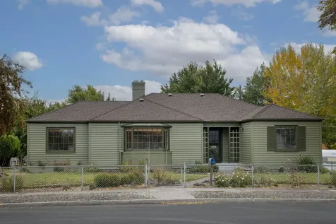 496 SE 2nd Street Prineville OR 97754