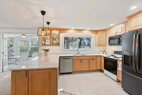 61376 Robin Hood Lane Bend OR 97702