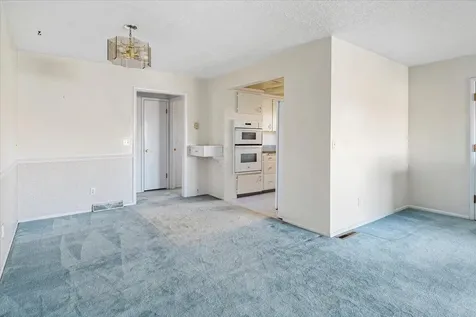 1406 SW 12th Street Redmond OR 97756