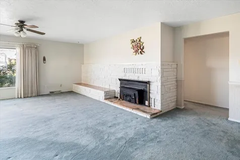 1406 SW 12th Street Redmond OR 97756