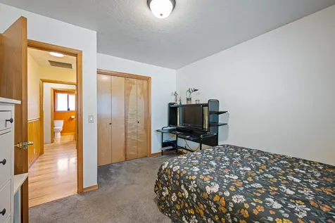 15603 6th Street La Pine OR 97739