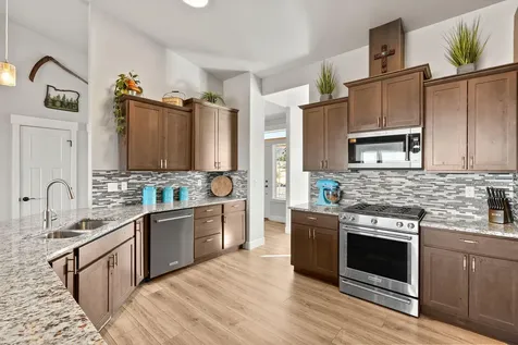 16384 SW Grandview Road Powell Butte OR 97753