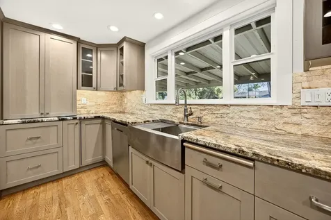 1400 Avocado Lane Medford OR 97504