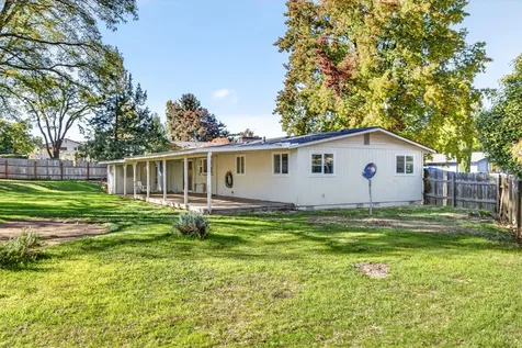 1400 Avocado Lane Medford OR 97504