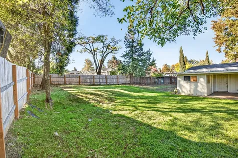 1400 Avocado Lane Medford OR 97504