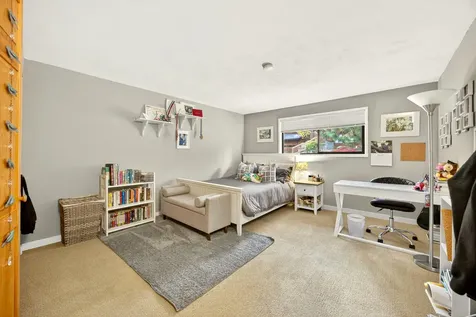 1012 Pinecrest Terrace Ashland OR 97520