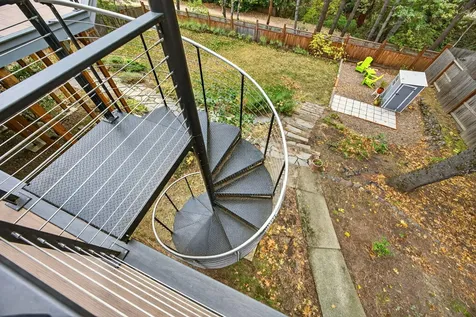1012 Pinecrest Terrace Ashland OR 97520