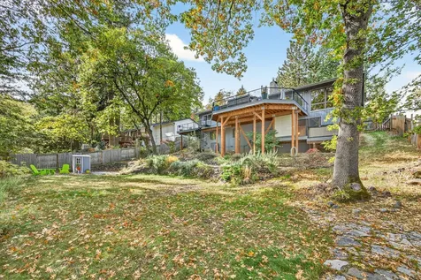 1012 Pinecrest Terrace Ashland OR 97520