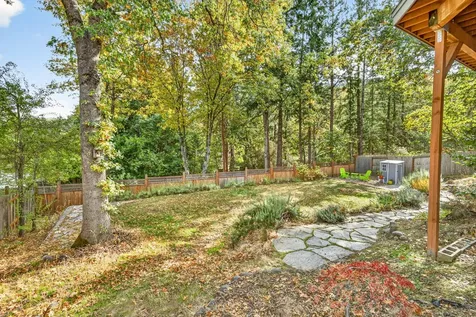 1012 Pinecrest Terrace Ashland OR 97520