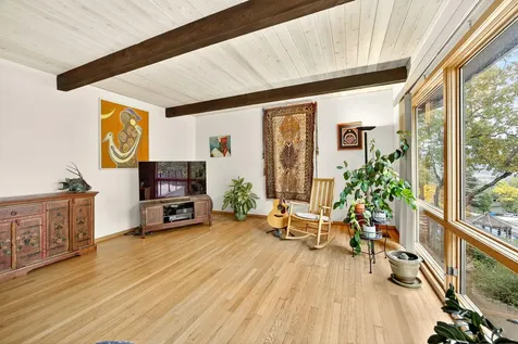 1012 Pinecrest Terrace Ashland OR 97520
