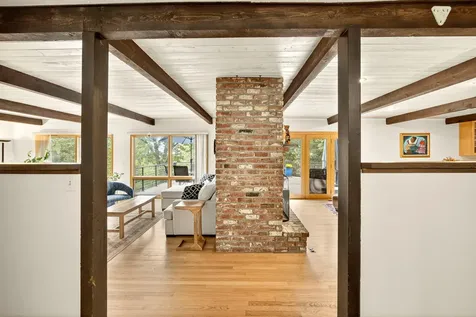 1012 Pinecrest Terrace Ashland OR 97520