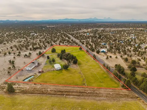 25451 Alfalfa Market Road NE Bend OR 97701