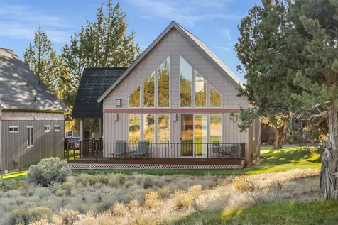 8685 Red Wing Lane Redmond OR 97756