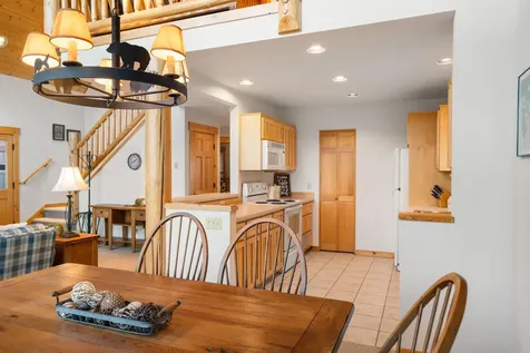 8685 Red Wing Lane Redmond OR 97756