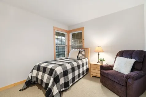 8685 Red Wing Lane Redmond OR 97756