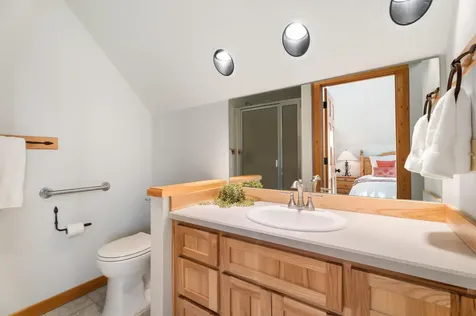 8685 Red Wing Lane Redmond OR 97756