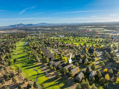 8685 Red Wing Lane Redmond OR 97756