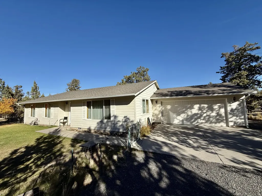 1452 NW 101st Street Redmond OR 97756