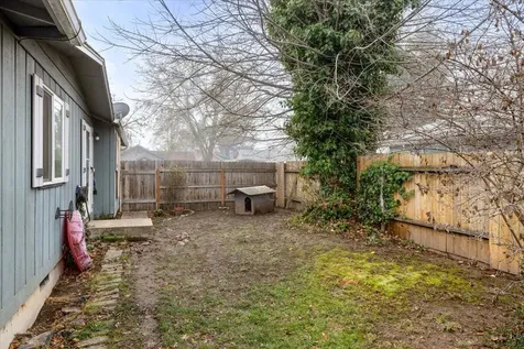 1212 Locust Street Medford OR 97501