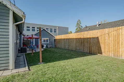 512 N Holly Street Medford OR 97501