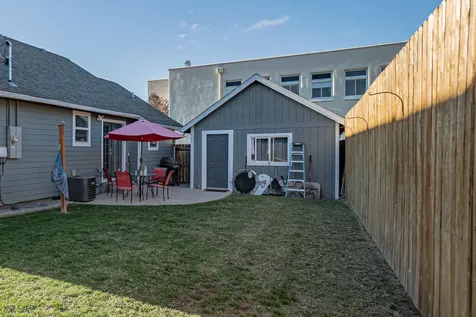 512 N Holly Street Medford OR 97501