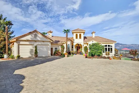3260 Carriage Drive Medford OR 97501