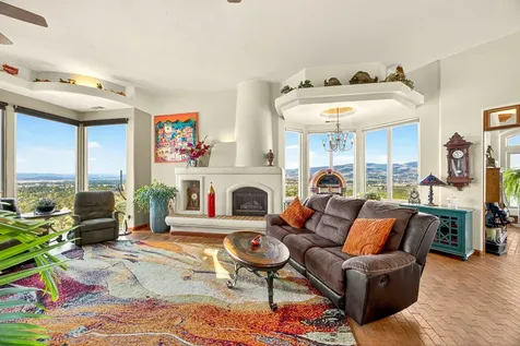 3260 Carriage Drive Medford OR 97501
