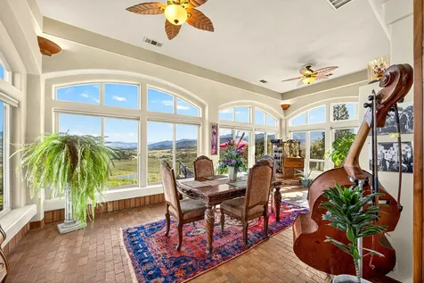 3260 Carriage Drive Medford OR 97501