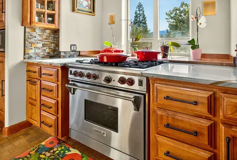 3260 Carriage Drive Medford OR 97501