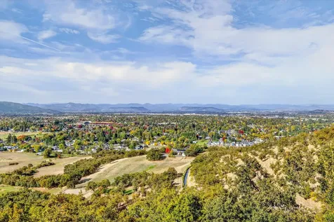 3260 Carriage Drive Medford OR 97501