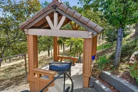 3260 Carriage Drive Medford OR 97501