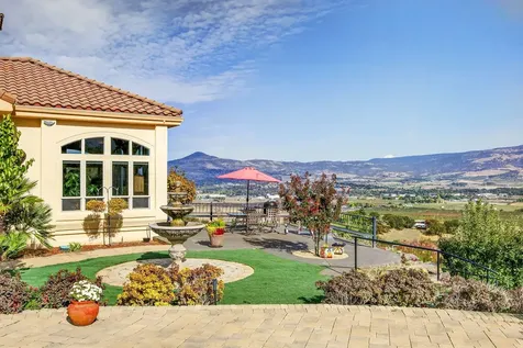 3260 Carriage Drive Medford OR 97501