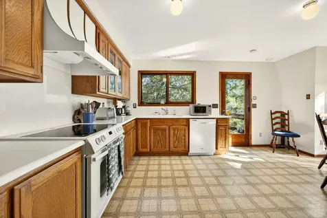 14080 Highway 234 Gold Hill OR 97525