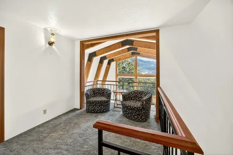 14080 Highway 234 Gold Hill OR 97525