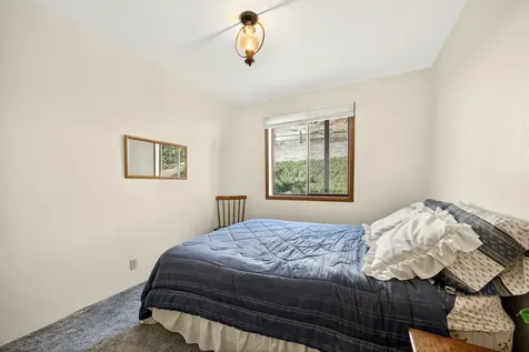 14080 Highway 234 Gold Hill OR 97525