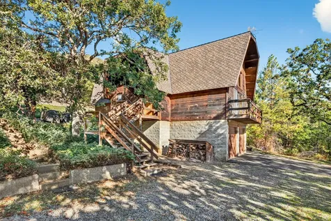 14080 Highway 234 Gold Hill OR 97525