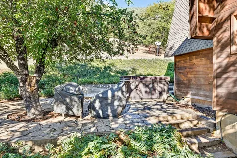 14080 Highway 234 Gold Hill OR 97525