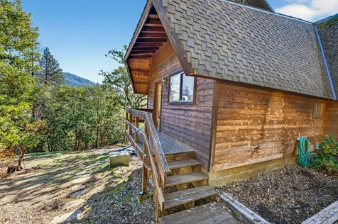 14080 Highway 234 Gold Hill OR 97525