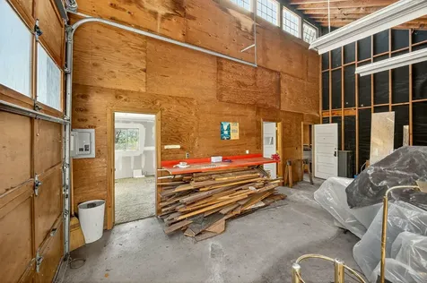 14080 Highway 234 Gold Hill OR 97525