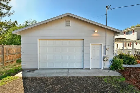 1721 Homedale Road Klamath Falls OR 97603