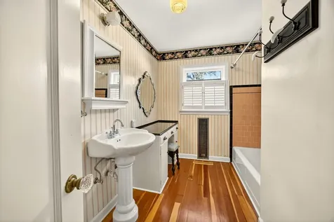 12 Glen Oak Court Medford OR 97504