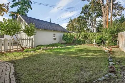 12 Glen Oak Court Medford OR 97504