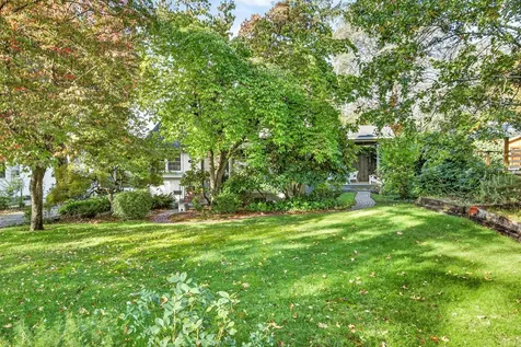 12 Glen Oak Court Medford OR 97504