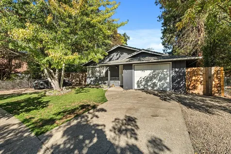 330 SW K Street Grants Pass OR 97526