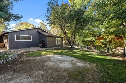330 SW K Street Grants Pass OR 97526