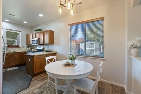 135 Othello Avenue Roseburg OR 97471