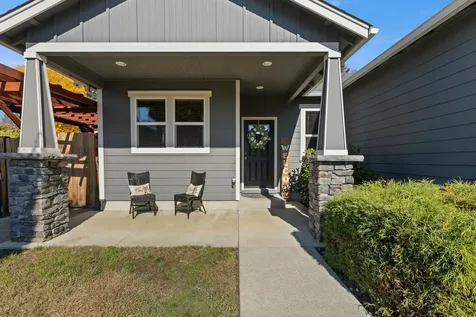 135 Othello Avenue Roseburg OR 97471