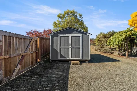 135 Othello Avenue Roseburg OR 97471